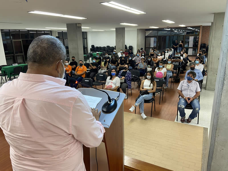 Microempresarios dosquebradenses se beneficiarán con el programa 'Timer' – Tardeando